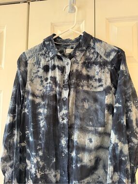 Anthropologie Pilcro Tie-Dye Blue/Grey Button-Up Blouse - Small